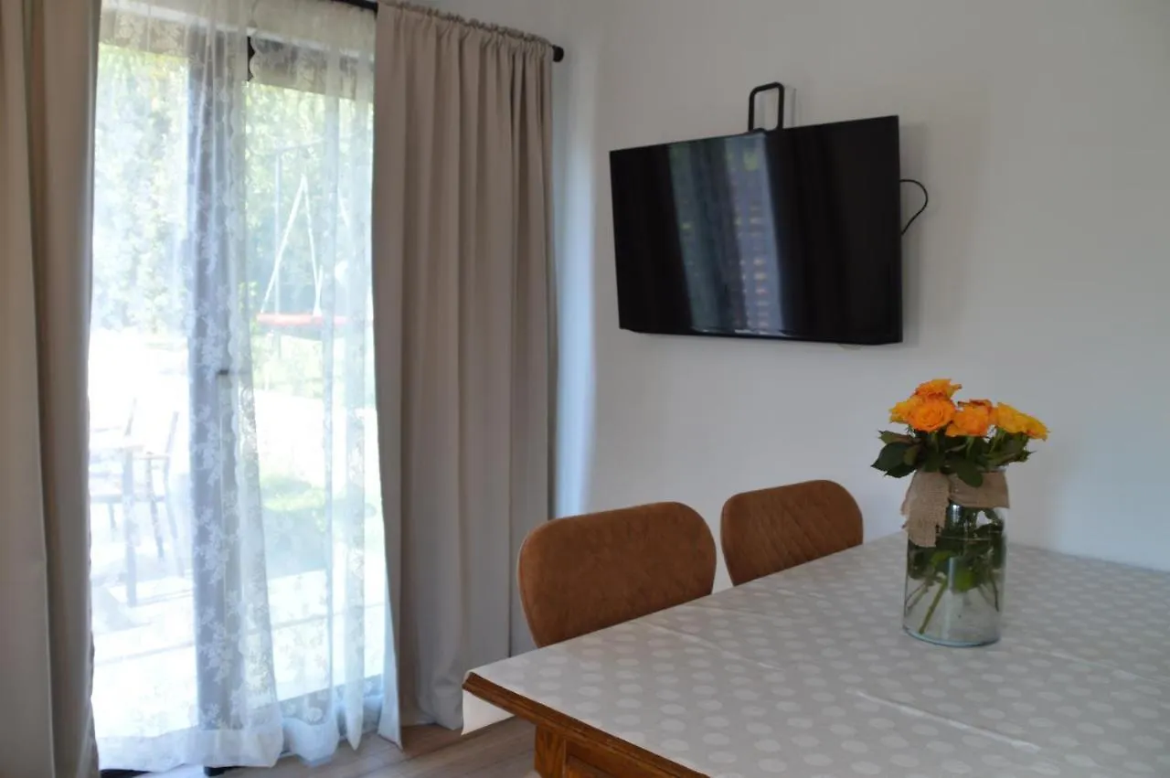 Apartament Nela Kršan 0*,