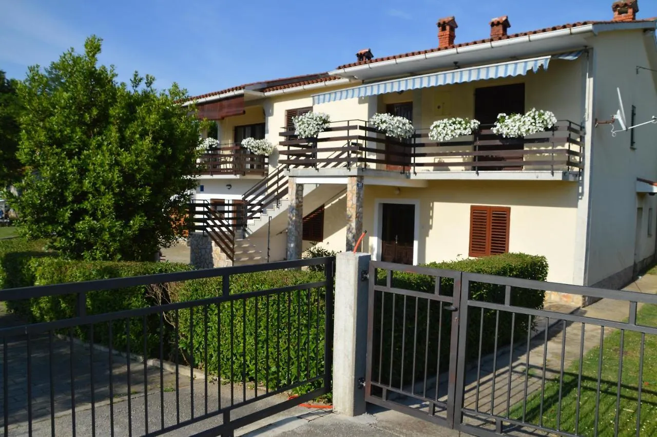 Nela Apartment Krsan